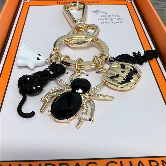 Halloween Bag Charm ~ 🎃👻🦇🕷️ - Picture 4 of 8